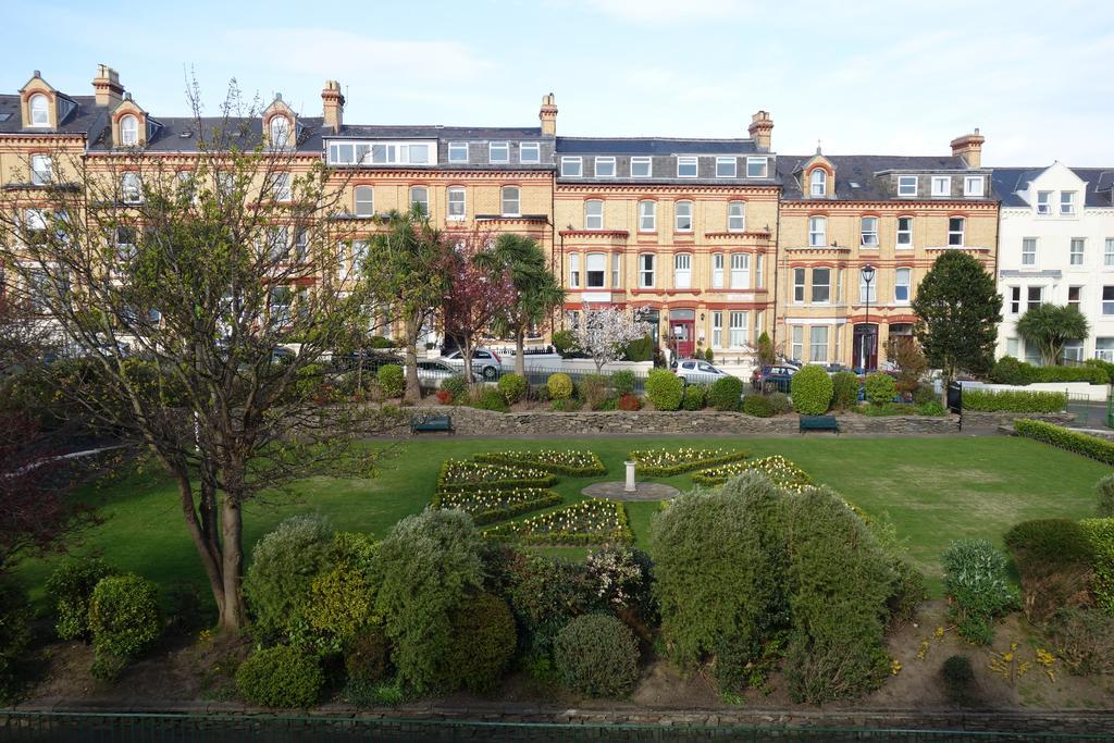 The Hutchinson Apartments Douglas Extérieur photo